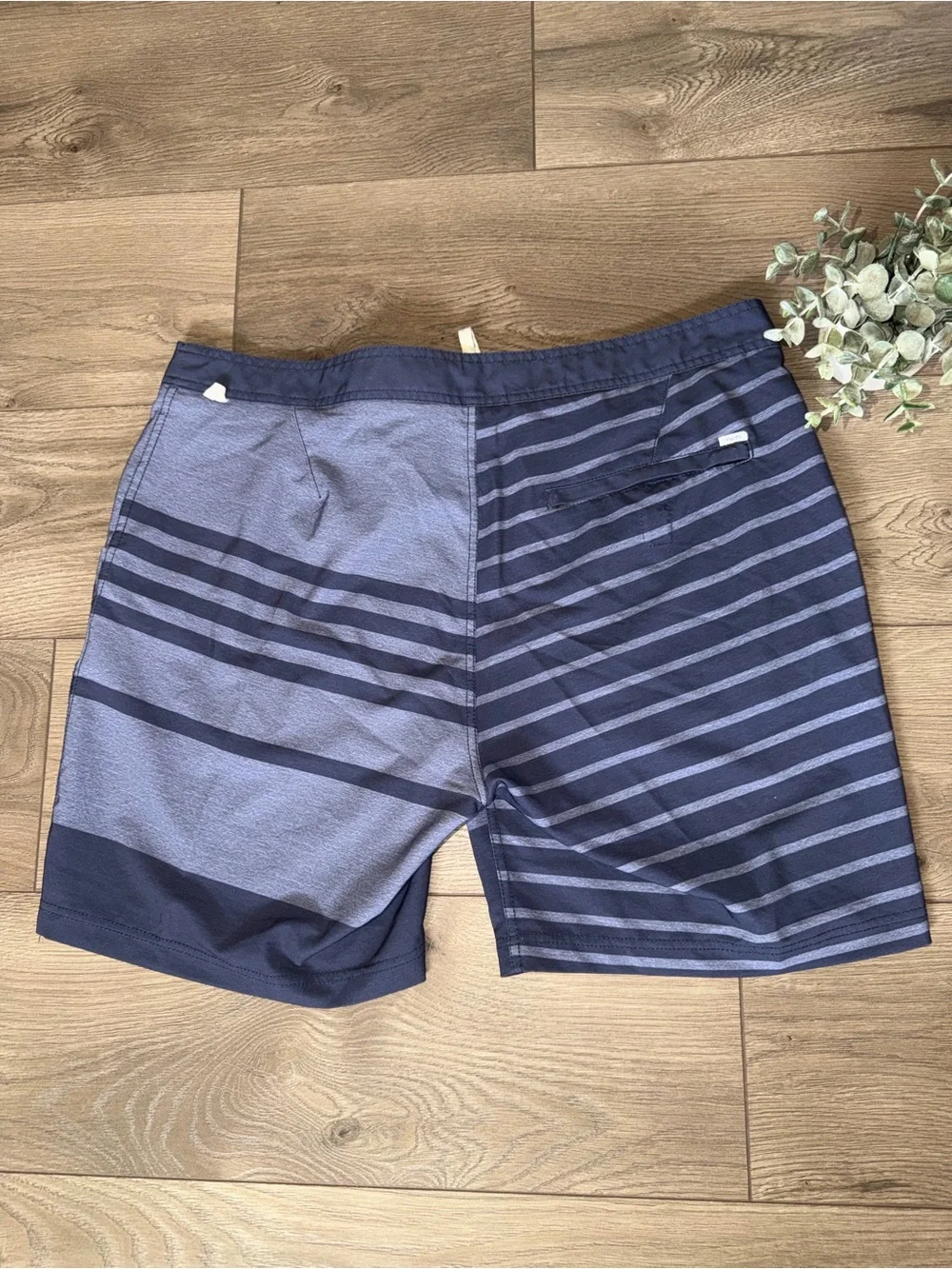 VUORI Blue Striped Men’s Swim Trunks Size 36